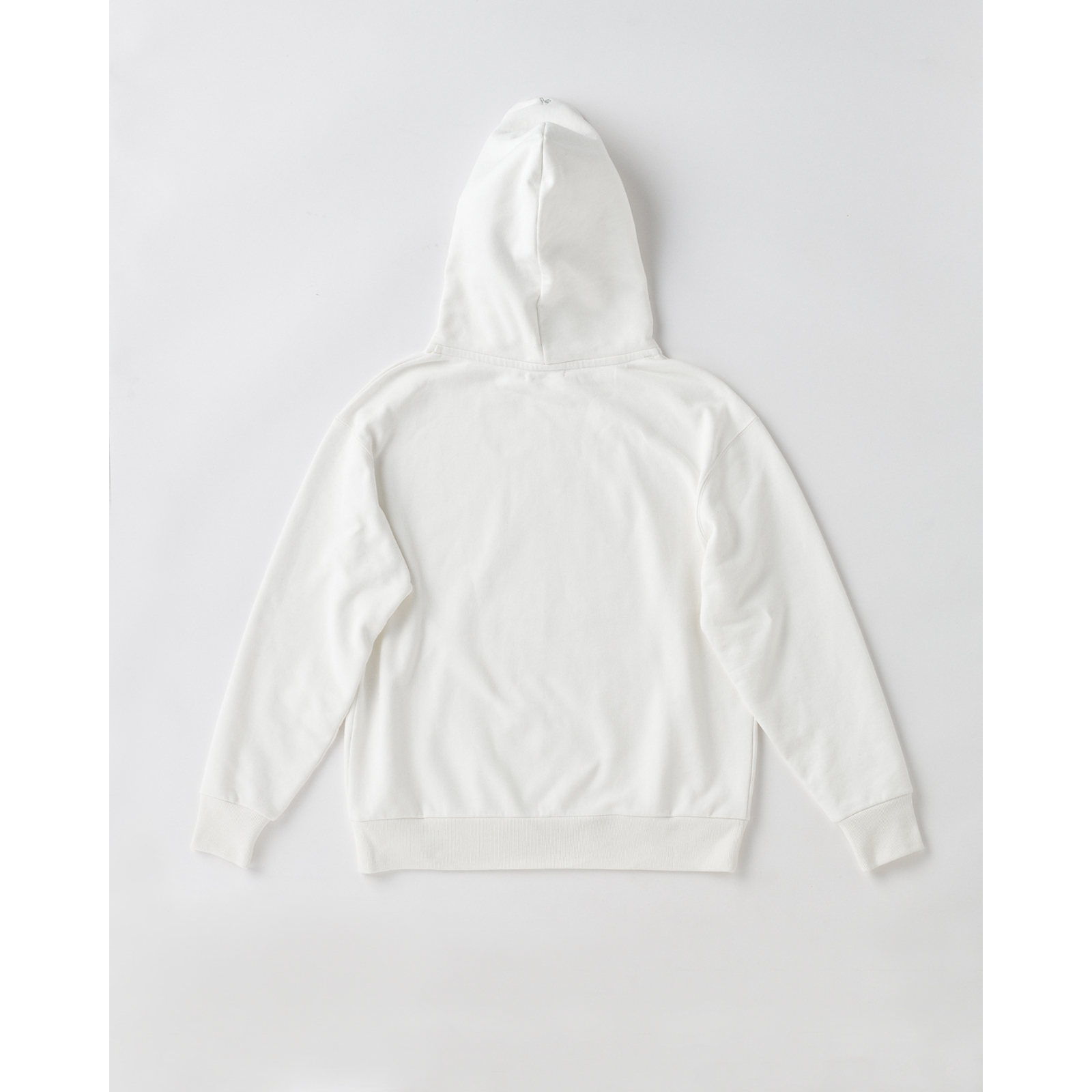 huhu フーディ〉WHITE | Yui Aragaki × Ginza huhu hoodie STORE 